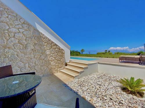 Luxury Beach Villa Danune With Private Pool