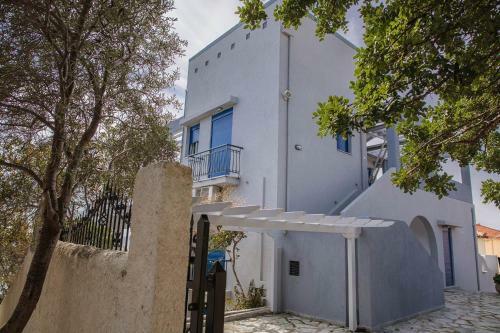 Villa Dimos