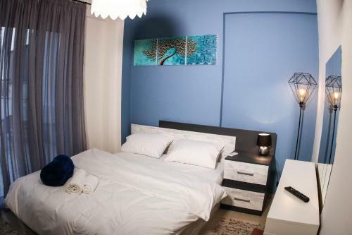 Port View Apartment