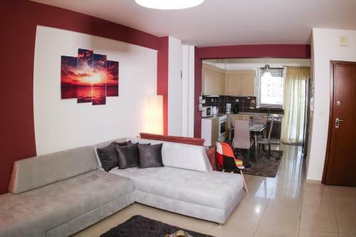 Port View Apartment