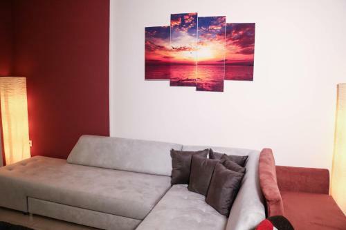 Port View Apartment