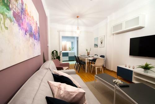 Large, Sunny, Modern Apartment Fully Renovated, Next To Agia Sofia