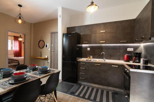 F & B Collection - Apartment For 6
