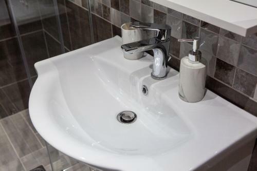 Angel Deluxe Apartments & Suites Thessaloniki