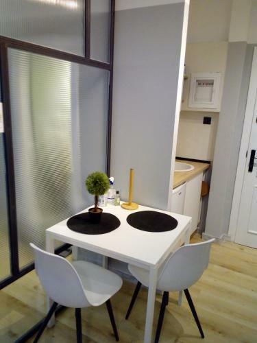 Apartamento Agias Sofias Square Stunning Suite