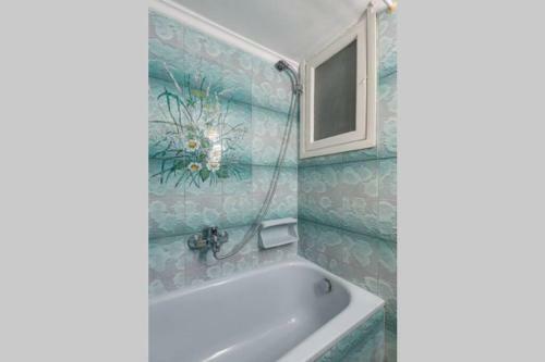 1bdrm Apartment Close To The City Centre
