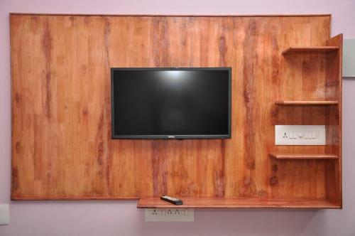 Srirangam Service Apartment