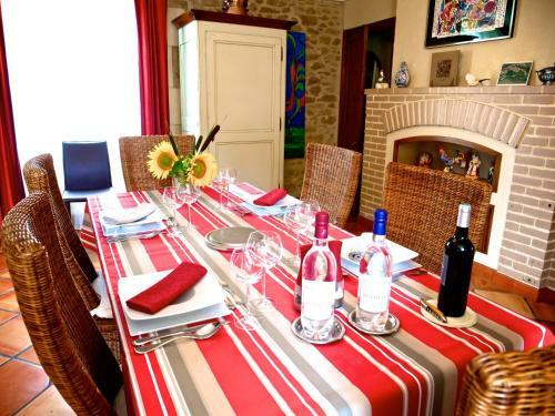 Hostal La Dor�pontaise