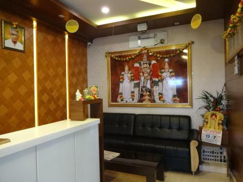 Hotel Ragavendra Residency