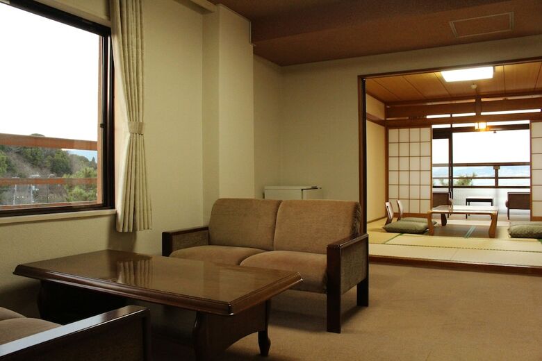 Miyajima Seaside Hotel