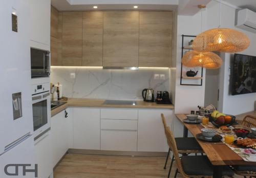 Luxury 80m2 Apartment With Balcony Downtown Thessaloniki
