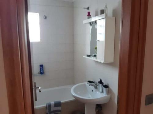 Eclectic Apartment, Free Parking