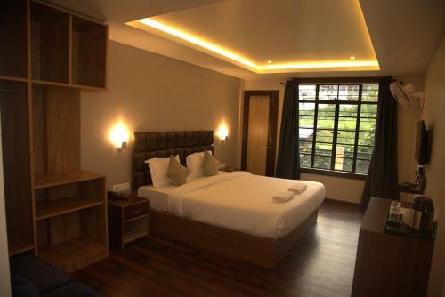 Hotel The Phoenix Residency