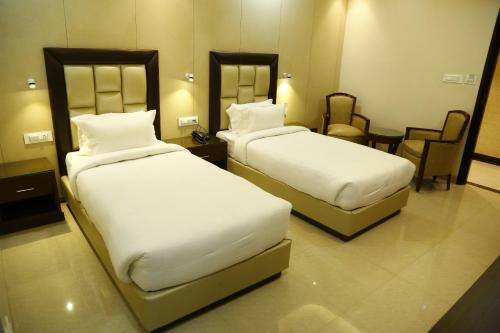 Landmark Hotel