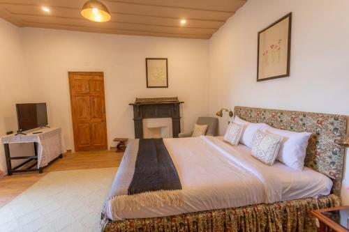 Hotel Seclude Shimla, Taraview
