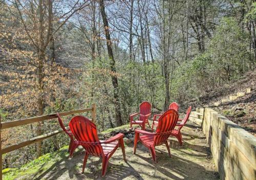 Amazing Creek View Cabin W/ Hot Tub, Firepit & Pool Table