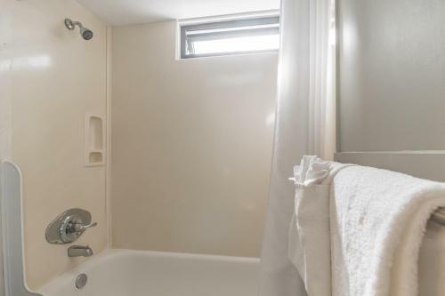 Apartamento Tower 1 Suite 1014 - Kp Condo