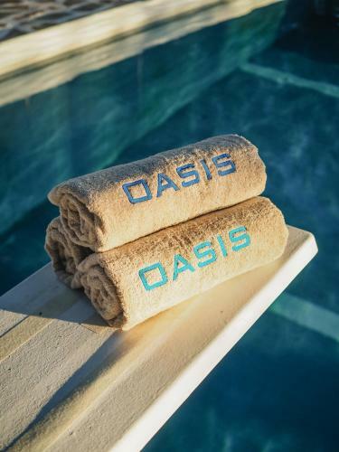 Villa Oasis Lagonisi With Garden And Large Pool