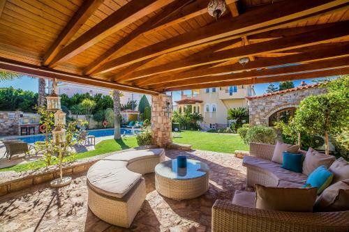 Lagonisi Villa Vip