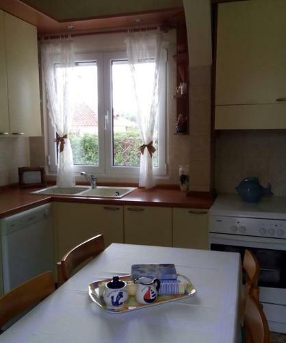Lagonissi Summer House