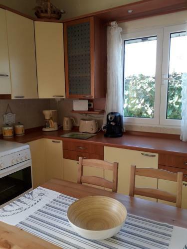 Lagonissi Summer House