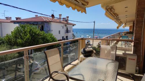 Apartamento Eldana First Line With Shared Pool