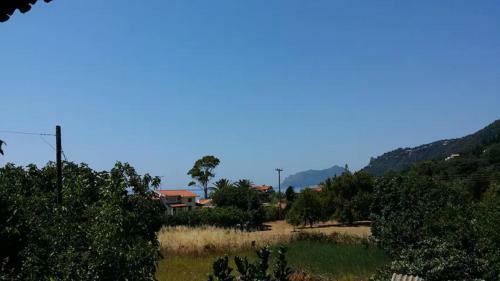 Tholeto Apartments