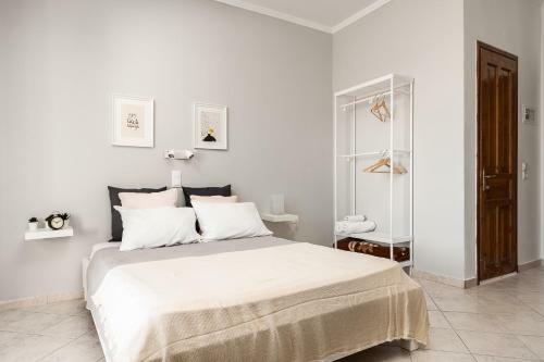 Marias Seaside Apartments