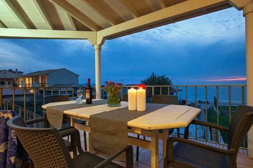 Maistro Beach House