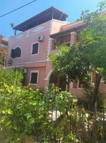 Charis Acharavi Beach Apartment