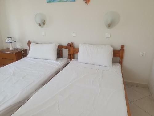 Charis Acharavi Beach Apartment