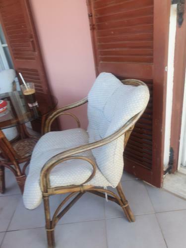 Charis Acharavi Beach Apartment