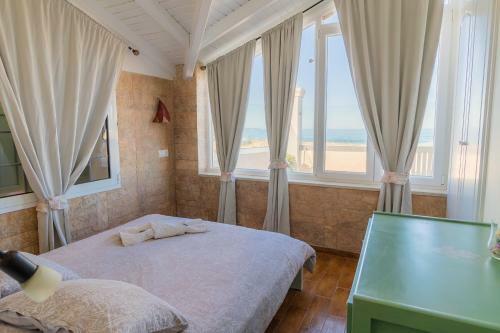 Beach Villa Athanasia - Villa With Private Pool On The Beach
