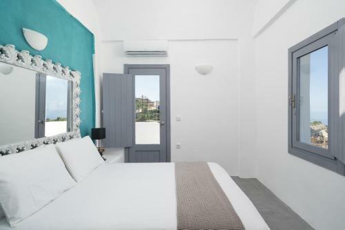 Hotel Blue White Suites