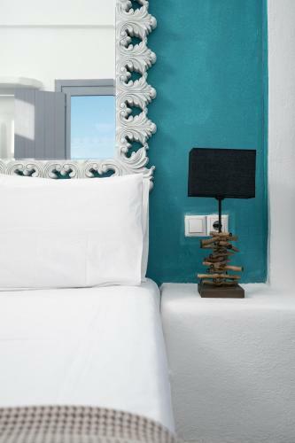 Hotel Blue White Suites