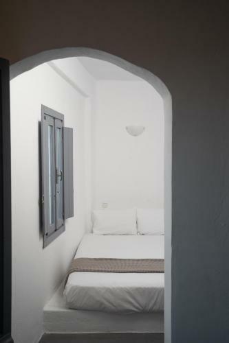 Hotel Blue White Suites