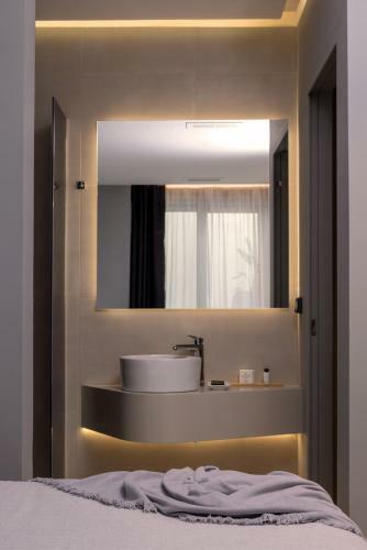 Rock Bay Villas - Luxury Villas In Crete