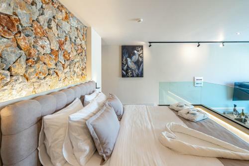 Hotel Pathos Seaside Suites
