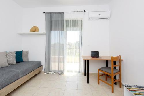 Apartment In Olive Grove
