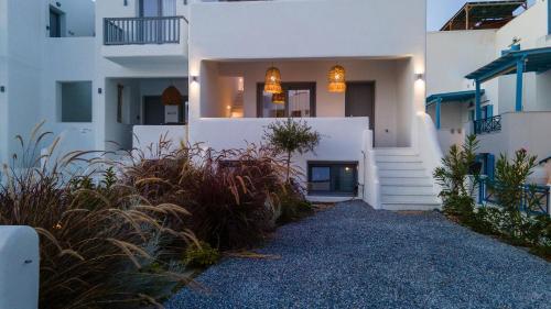 Villa Mila Agios Prokopios, By The Beach, Est2022