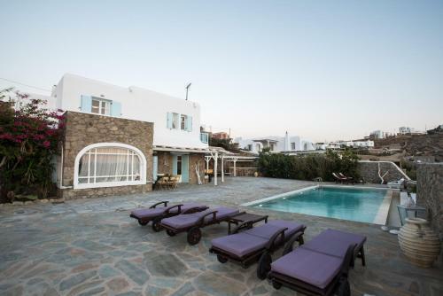 Villa Waves