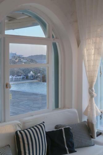 Villa Waves