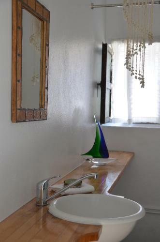 Spitaki - House With Garden By The Beach - Pefki