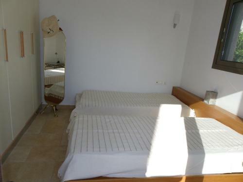Pefkos Beachfront Villa