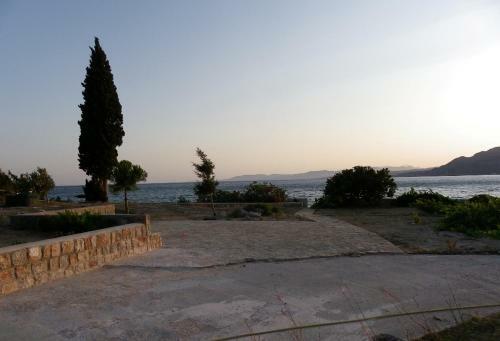 Pefkos Beachfront Villa
