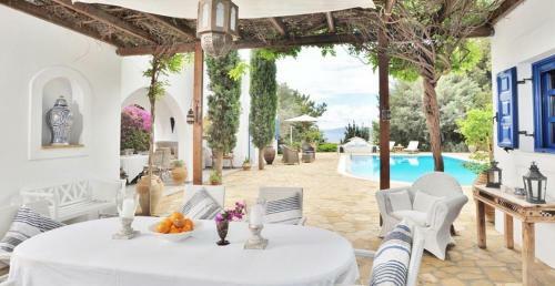 Blue Sapphire Villa