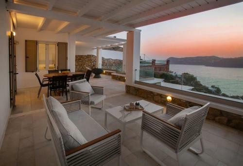 Mykonian House In Elia Beach By Ghh