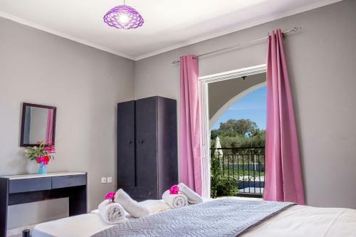 Brunswick Apartments - Pool & Beach
