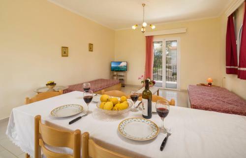 4 Rooms
