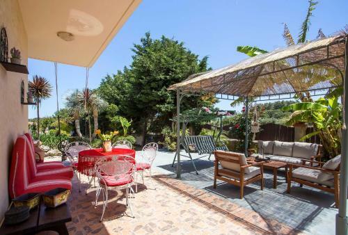 Villa Laylande House